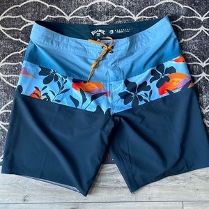 Billabong Tribong Pro Boardshorts